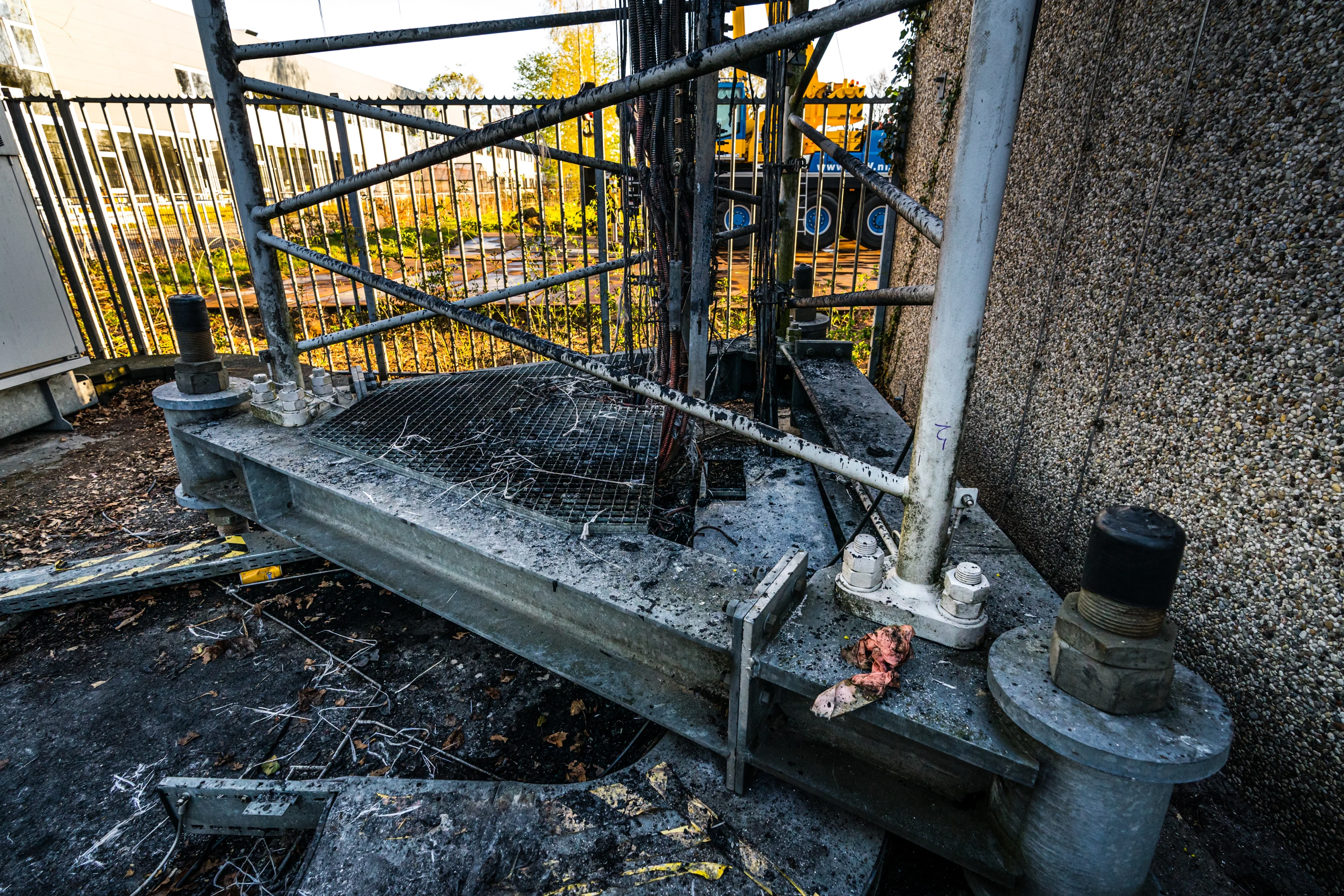 Voor de veertiende keer brand in zendmast, nu in Spijkenisse