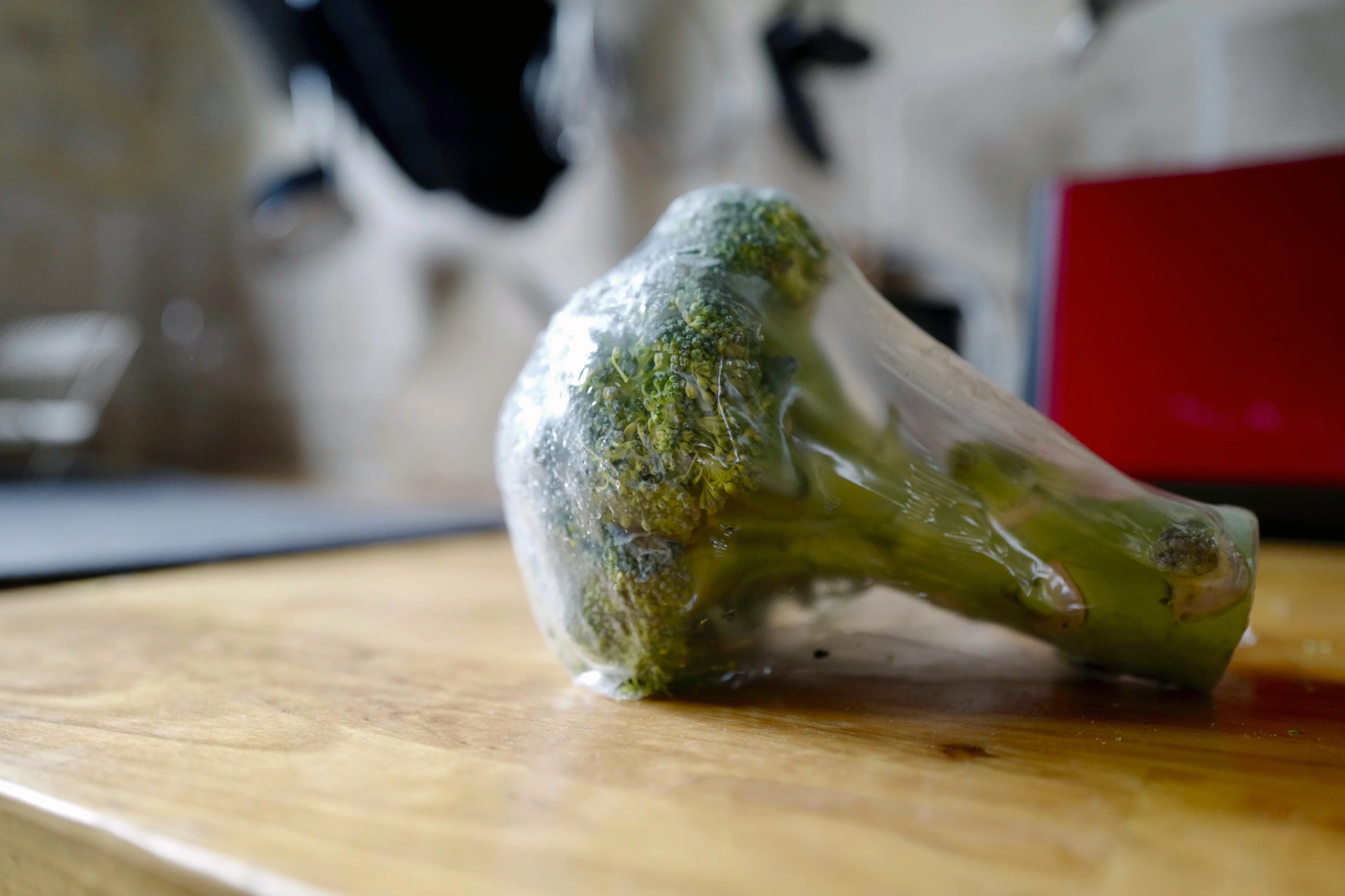 Greenpeace waarschuwt: uitstoot plasticfabrieken risico voor 2,2 miljoen Nederlanders