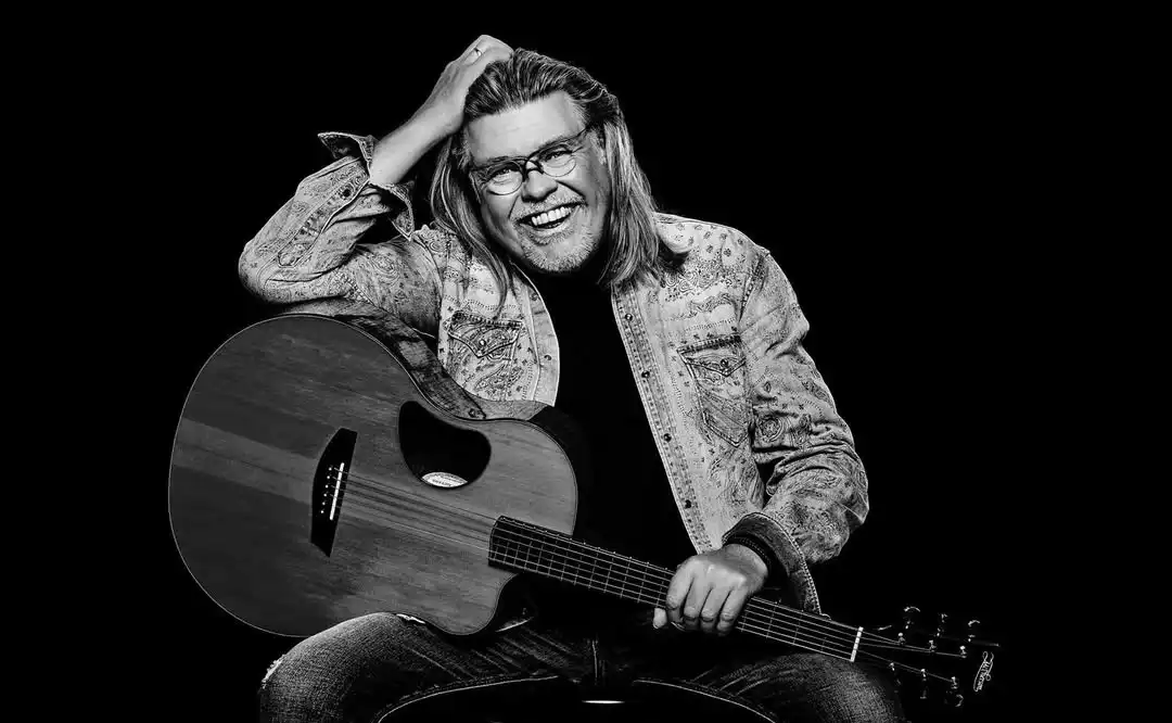 Zanger René Karst op 59-jarige leeftijd overleden