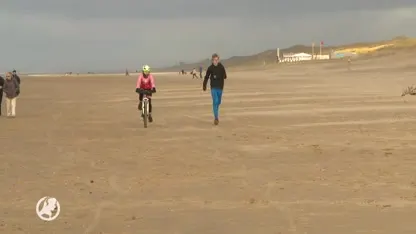 Prachtig: Ole (10) en Skip (12) rennen marathon van Egmond en eren overleden moeder