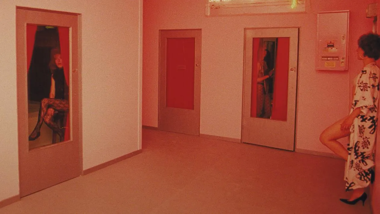 'Johan mag hier lekker soppen met twee mooie dames'