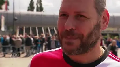 Giovanni van Bronckhorst krijgt tribune op Varkenoord