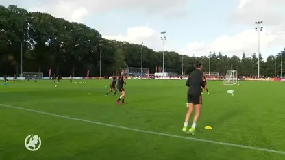 Oranje Leeuwinnen weer bij elkaar, met debutant Fenna Kalma