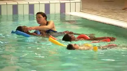 Asielzoekers onderschatten gevaar van water: zwemles is de oplossing