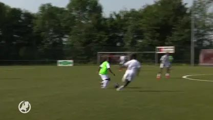 Voetbalspelers Suriname op trainingskamp hopen op doorbraak