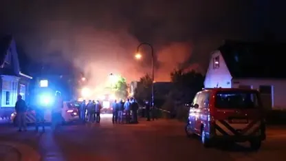 Woning verwoest door grote felle brand in Overschild