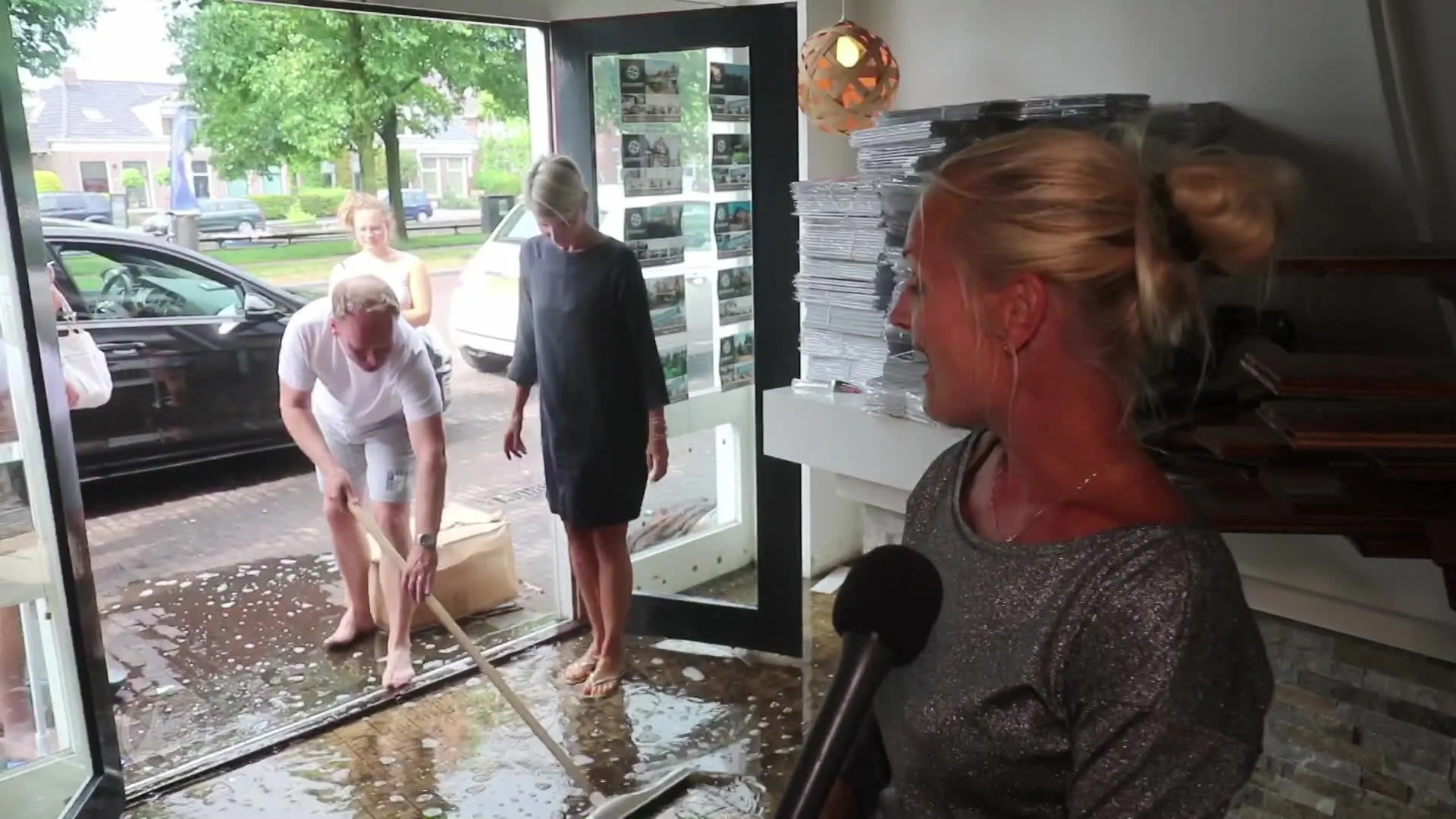 Noodweer trekt over Nederland: veel regen, hagel en onweer