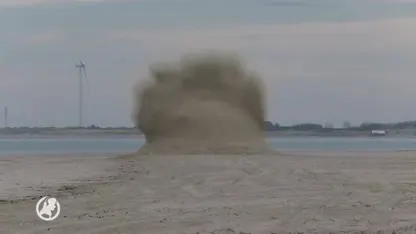 Zware vliegtuigbom tot ontploffing gebracht op strand Vrouwenpolder