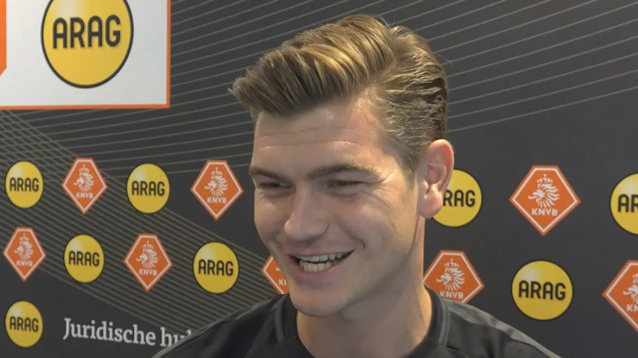 Schoonzoon De Boer blij met compliment van Johan