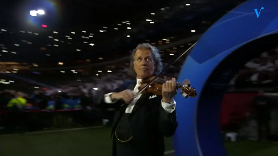 René weet het zeker: 'André Rieu playbackt'