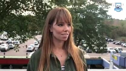 MANNEN OPGELET: Barvrouw Emily is nog single!