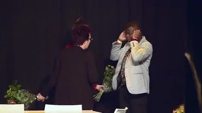 Stiekem door trainer in kleedkamer gefilmde Anne verbreekt stilte