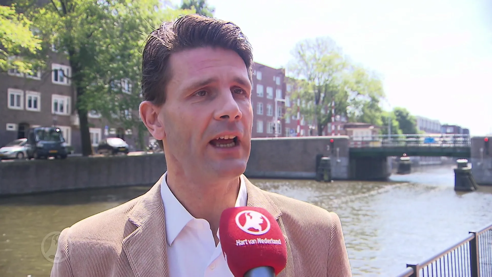 Koning wil zonnepanelen op dak van paleis