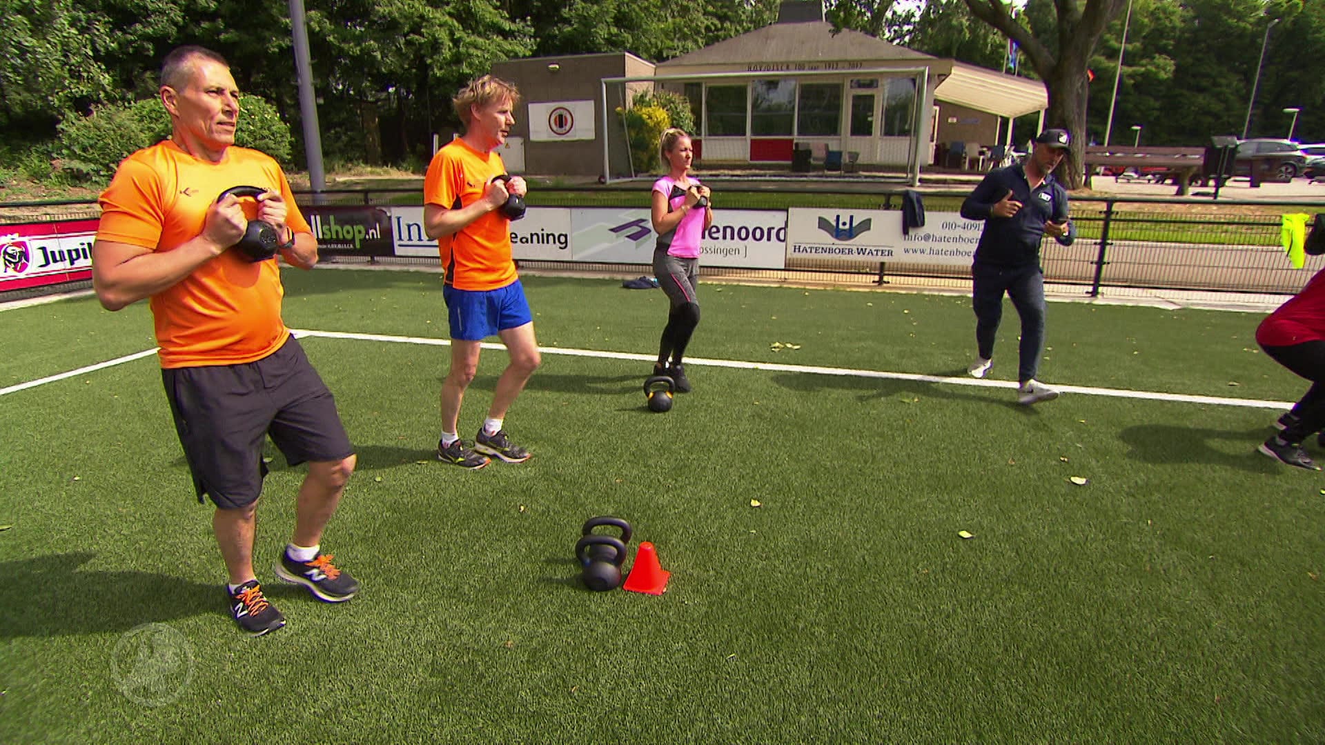 Rotterdamse tramconducteurs en buschauffeurs worden topfit dankzij 'Wolfcamp'