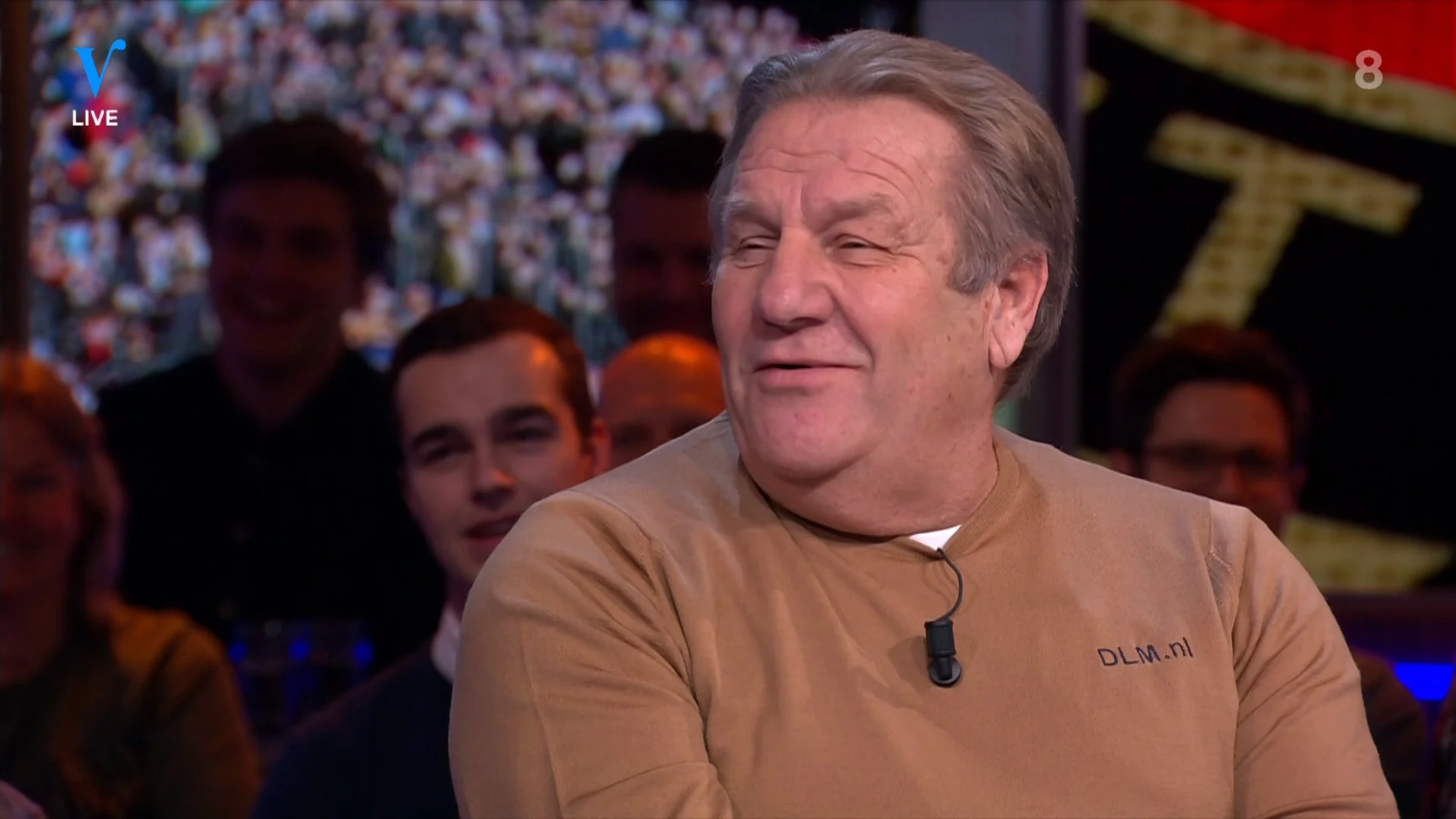 Jan verslikt zich in Schotse derby: 'De Firma?'