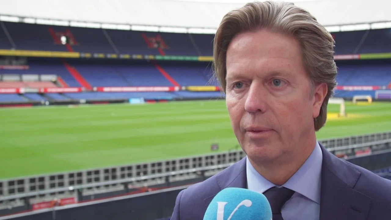 De Jong na vertrek Van Geel: 'Laten we een beetje normaal doen met elkaar'