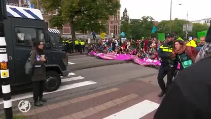 Politie Amsterdam klaar met verwijderen klimaatblokkade, ruim 250 mensen verplaatst