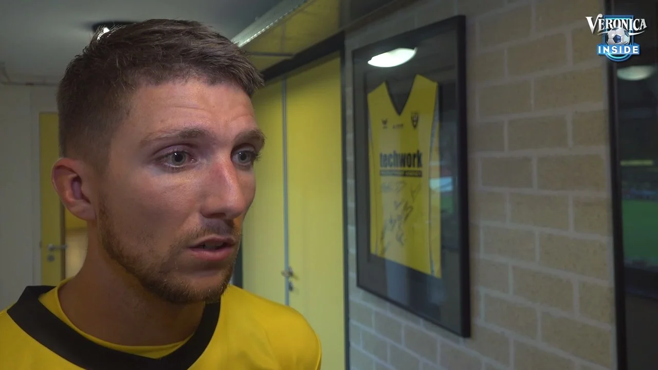 VVV’er Van Ooijen over witte zakdoekjes: ’Veel te makkelijk en onterecht’