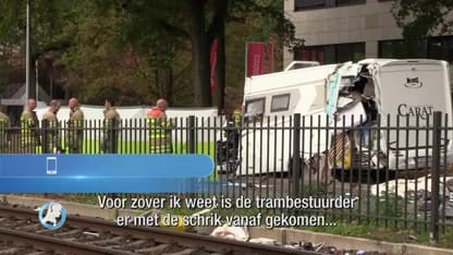 Dode en gewonden door botsing camper met tram in Utrecht