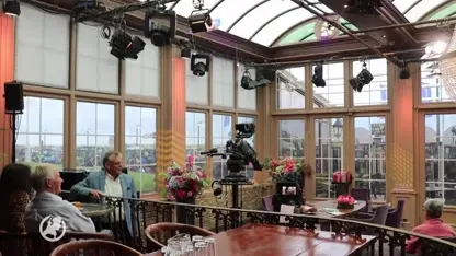 Protestboeren bij opnames Harry Mens: 'Kennelijk hebben ze thuis niets te doen'