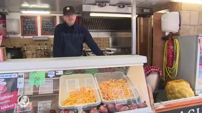 Voedingscentrum: ''Stop met je patat goudbruin te frituren''