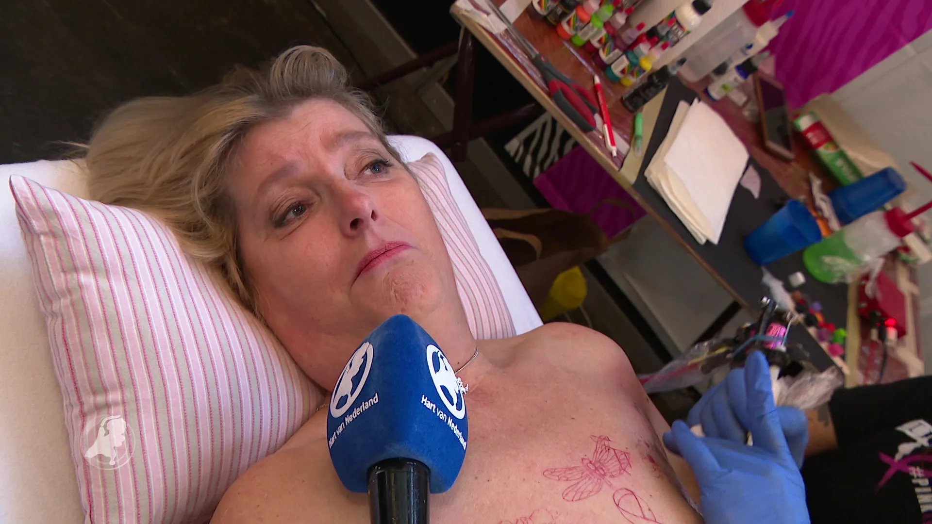 Marion laat littekens na borstkanker verbergen met tatoeage