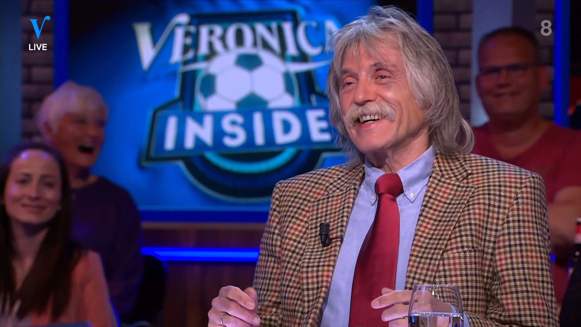 De mannen moeten lachen om viral video