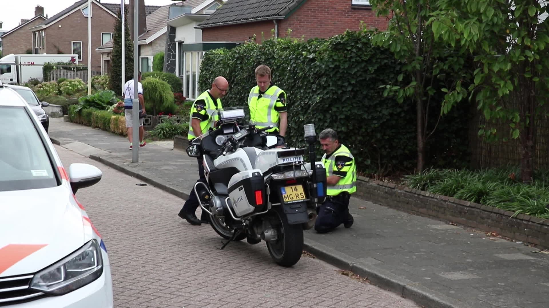 Vrouw overleden na aanrijding met motoragent