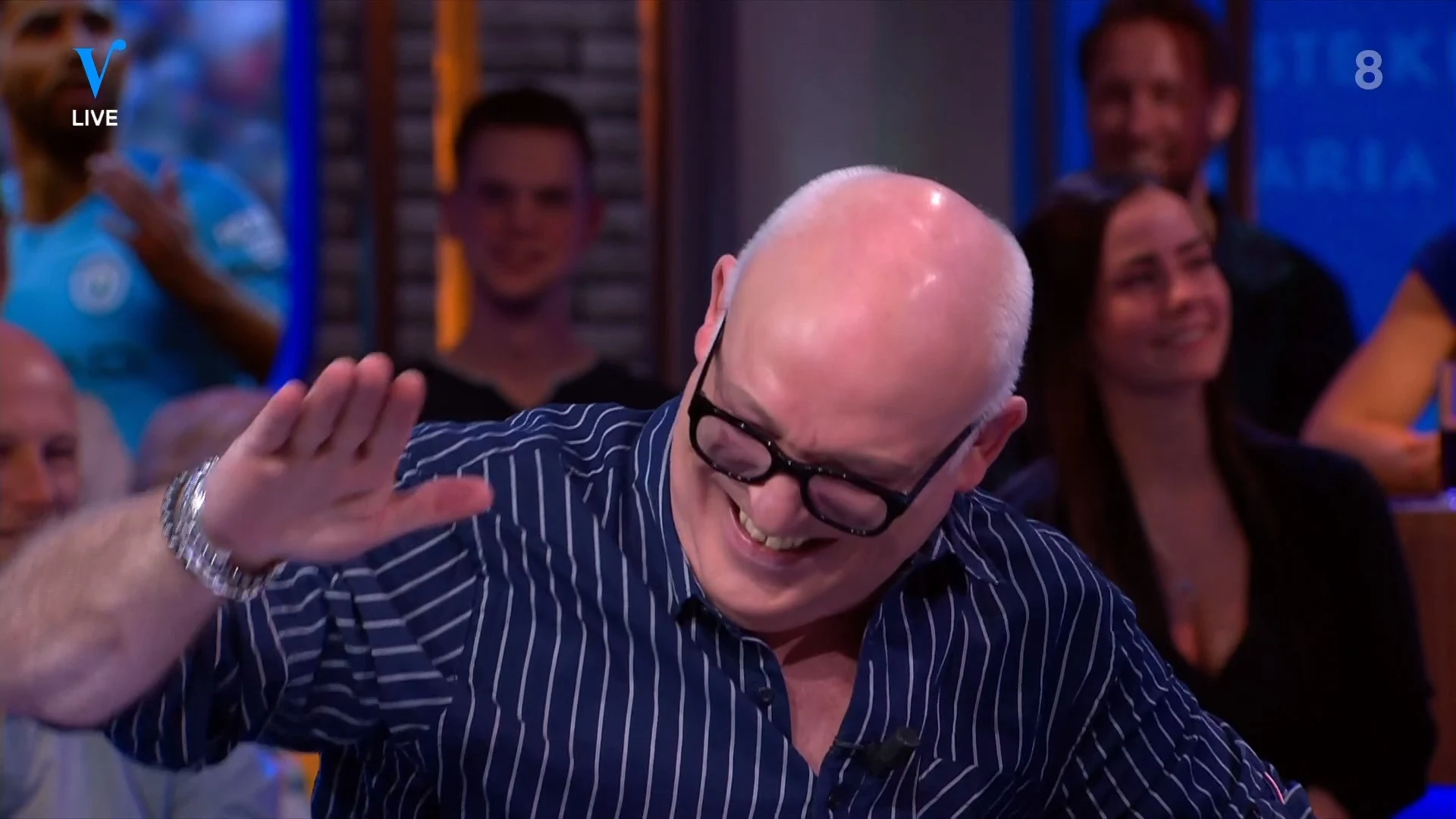 René krijgt kijkersvraag over tieten