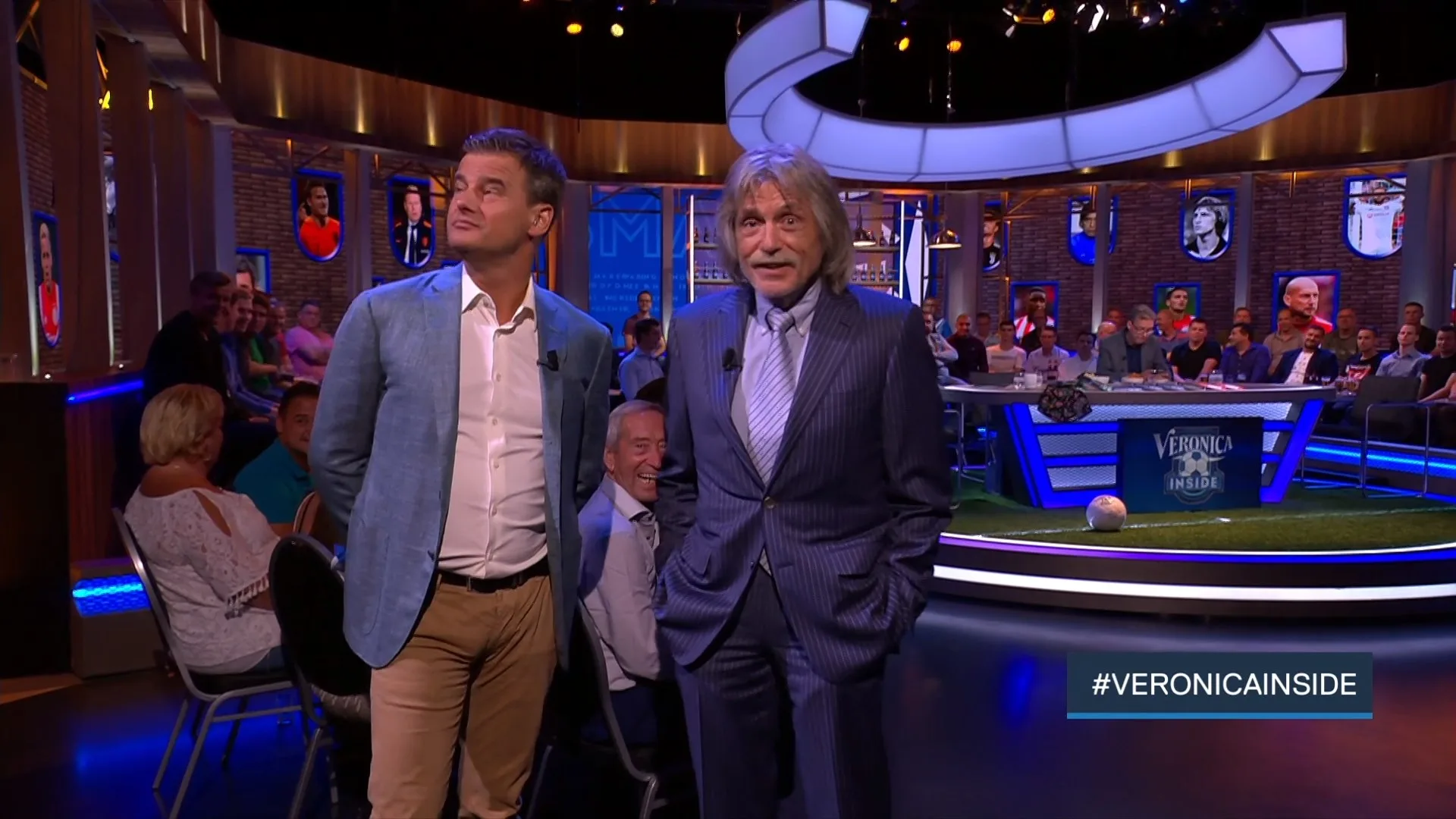 René is nog niet in studio: 'Dan wachten we even'