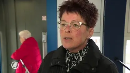 Henny (86) door brandweer gered uit kapotte lift