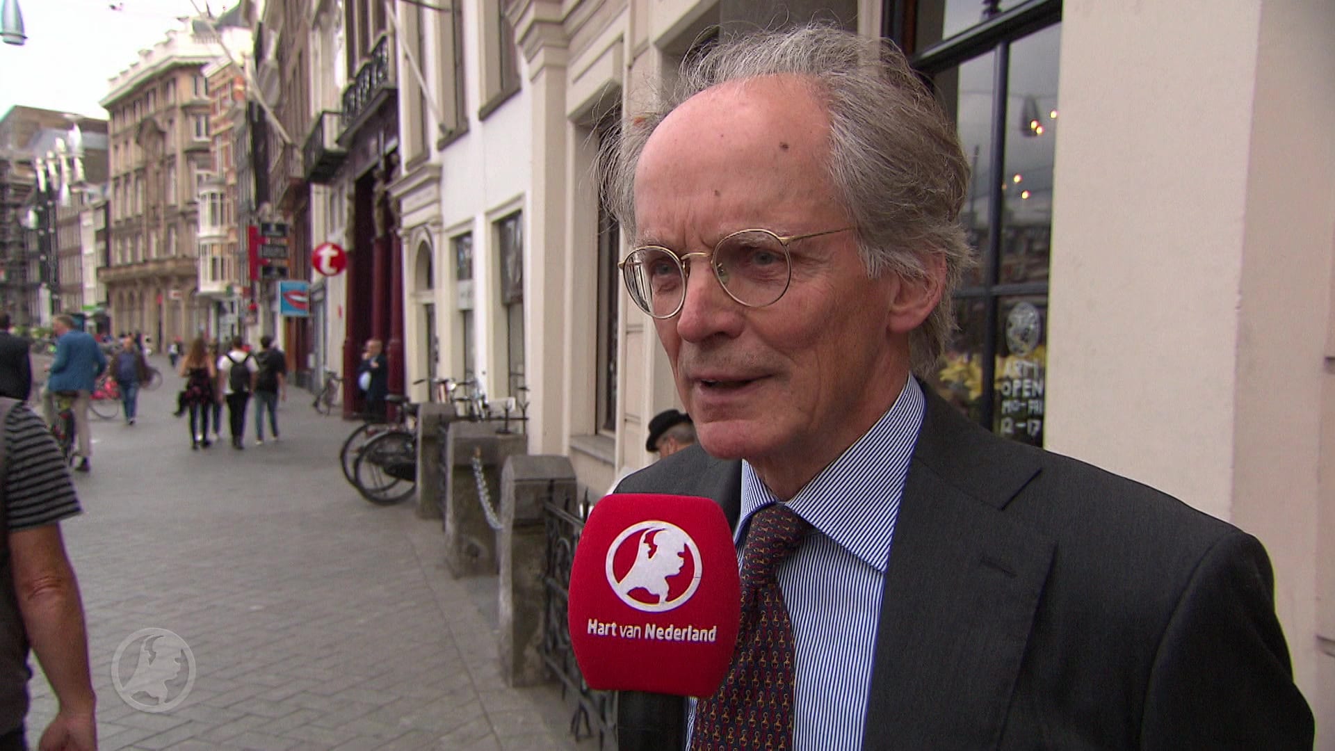 Ellen redde toerist uit het water en wordt in zonnetje gezet