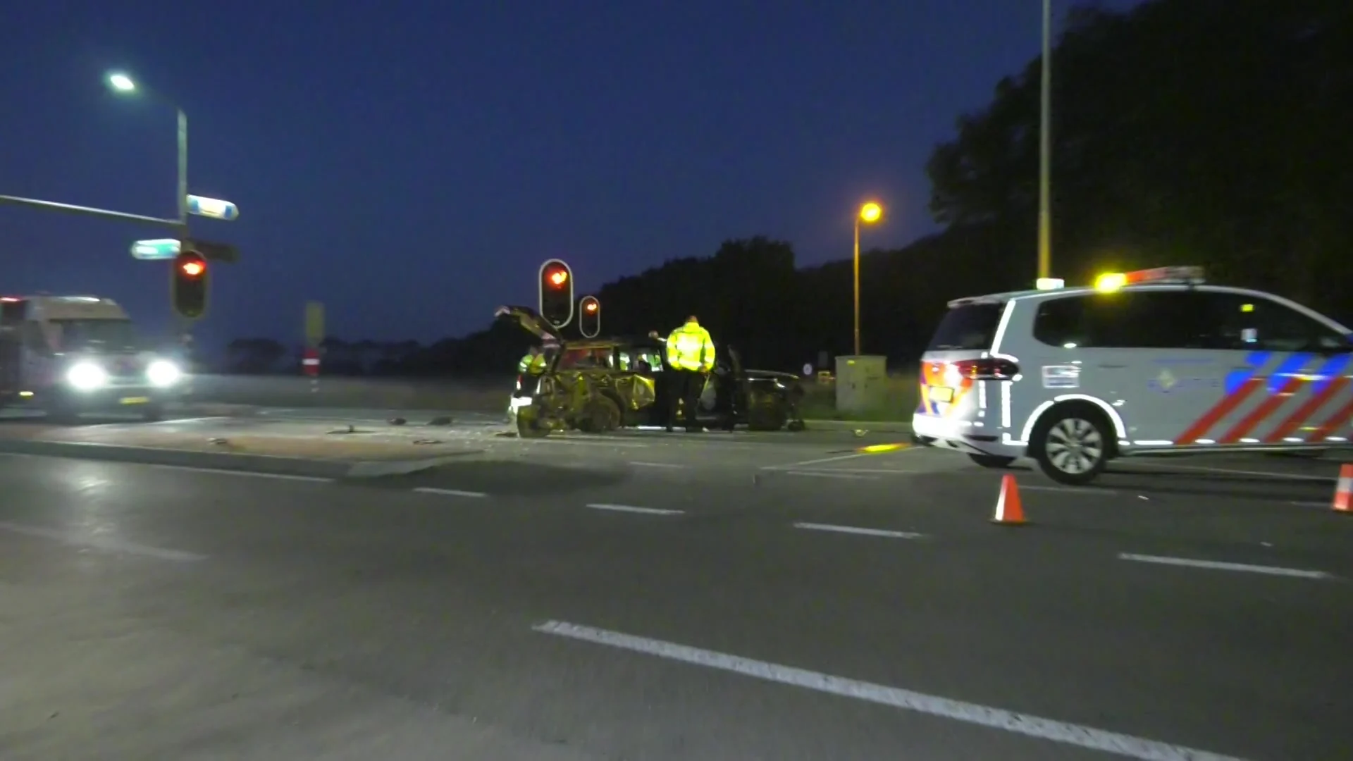 Auto crasht in Zevenaar, slachtoffer slaan op de vlucht