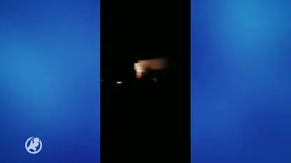 Zoon ziet hoe auto ouderlijk huis doorboort tijdens politieachtervolging