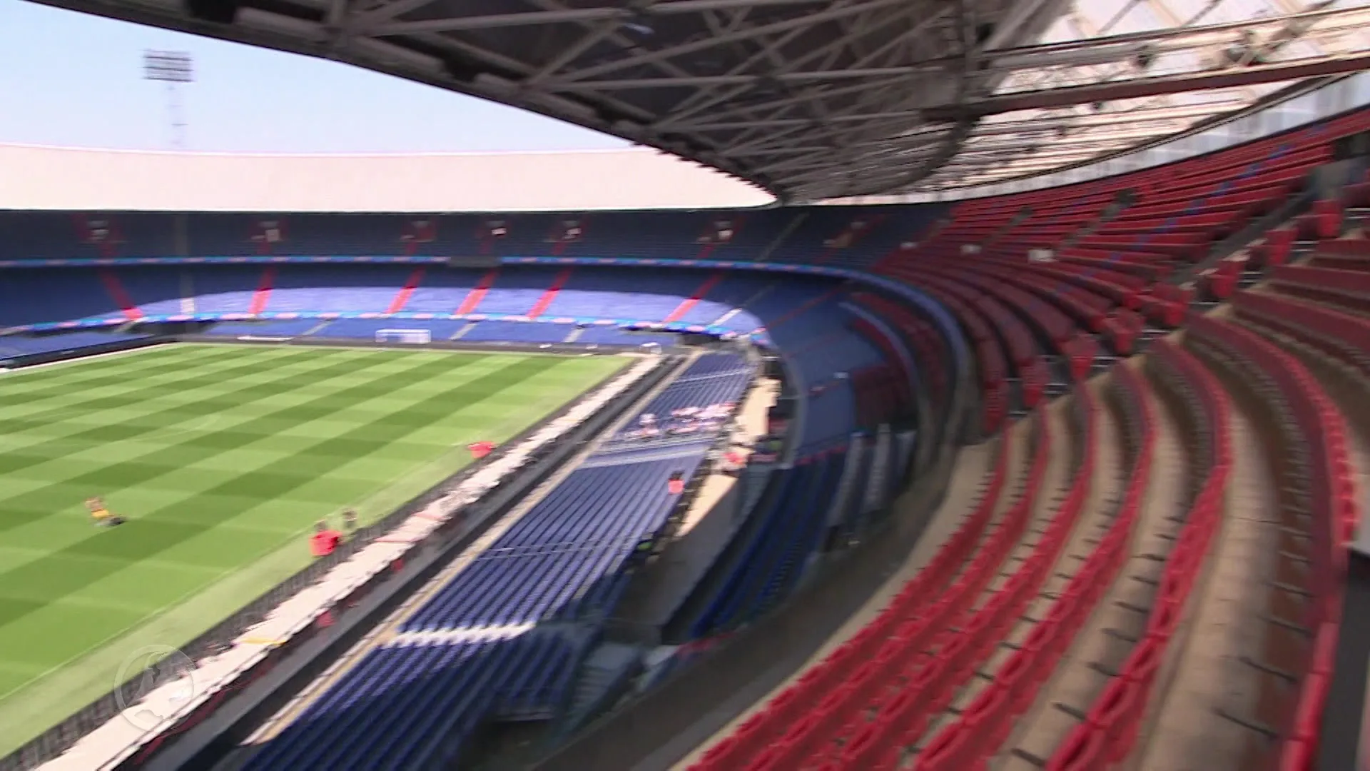 Rotterdamse grasmeester Erwin zorgt voor topmat tijdens bekerfinale