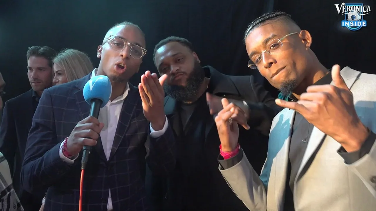 Broederliefde_verkiest_vrouwen_boven_voetbal