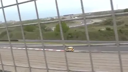 Sandra Schuurhof crasht auto tijdens racedagen op parcours in Zandvoort