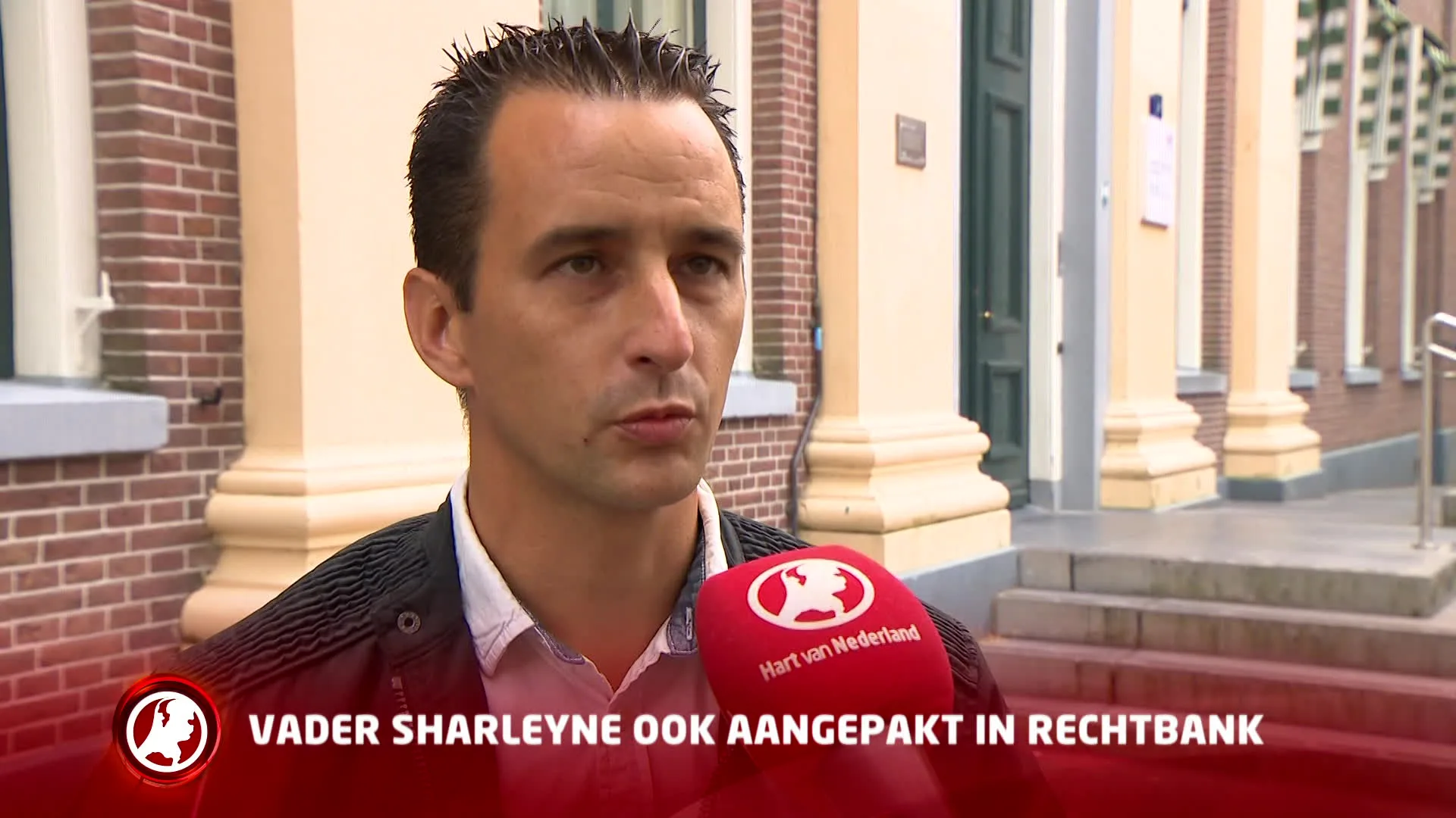 Vader van Sharleyne bleef om hulp vragen en wilde dat afdwingen