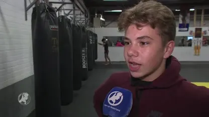 Joey vangt kinderen op in zijn sportschool, maar hoe lang nog?