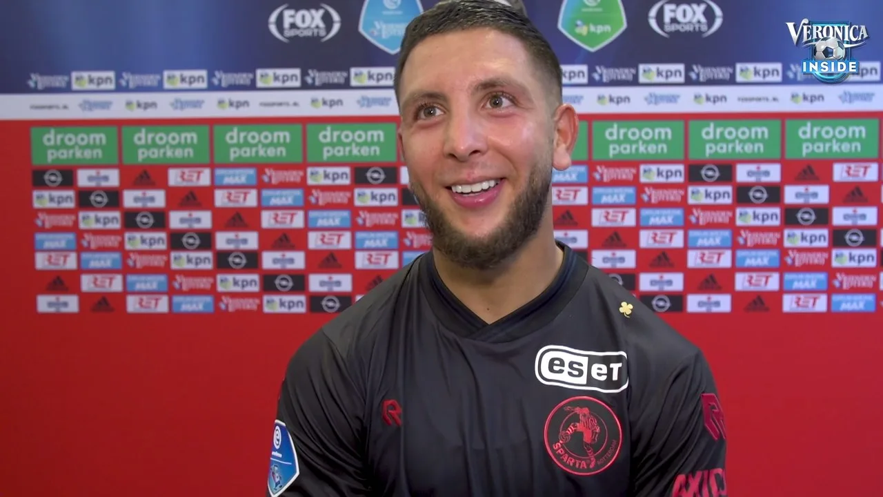 Rayhi over starten op bank: 'Keuze van de trainer is altijd de juiste'