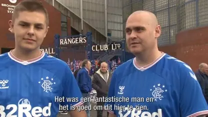 Rouwstoet Fernando Ricksen onder luid applaus door Glasgow: 'Het was een fantastische man'