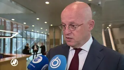 Hoofdofficier Van Nimwegen vecht schorsing aan: 'Ik had geen relatie met collega'