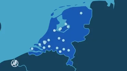 Zendmast in Roermond in brand, politie doet onderzoek