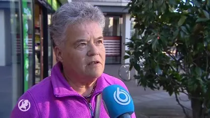 Ministers kijken 'stiekem' voetbal tijdens vergadering in Tweede Kamer