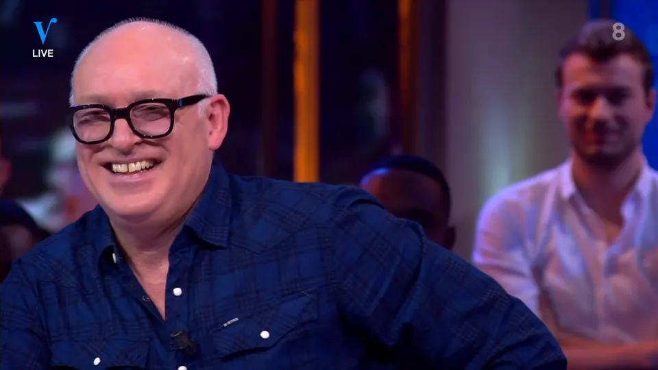 René verbaast zich over tweets van 'Piepkuiken'