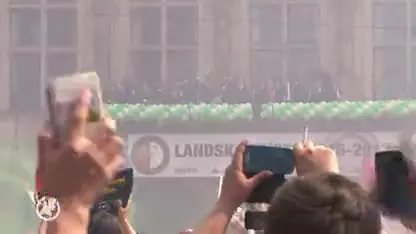 Superfans Bep en Tinus balen van vertrek 'top vent' Van Bronckhorst