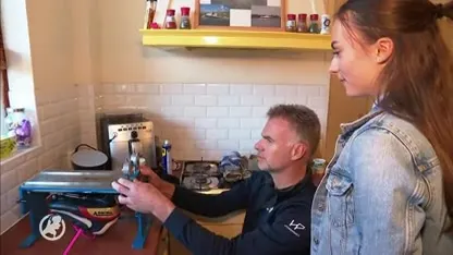 Schaatsseizoen start: Femke (19) klopt op deur bij Nederlandse top