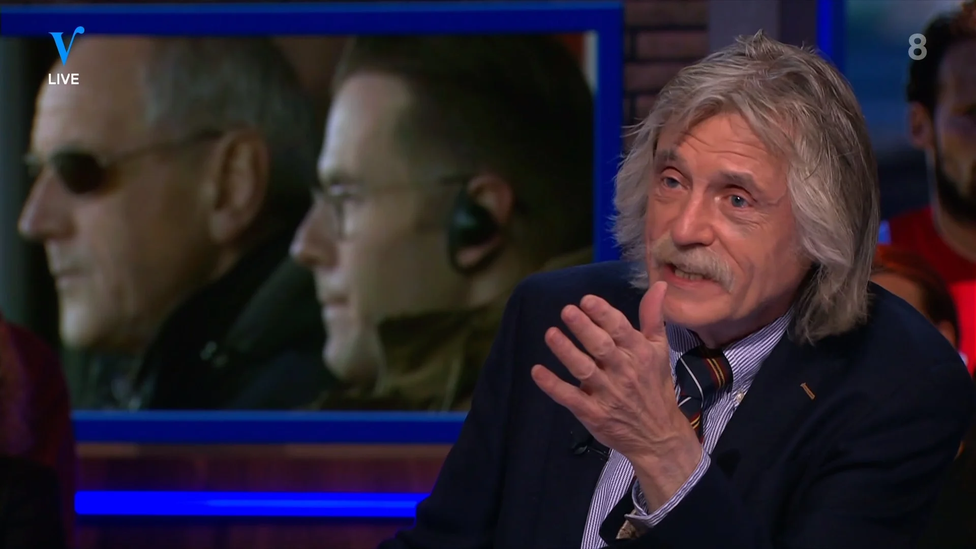 Johan kraakt aanwezigheid Makkelie: 'Staat hij boven de wet?'