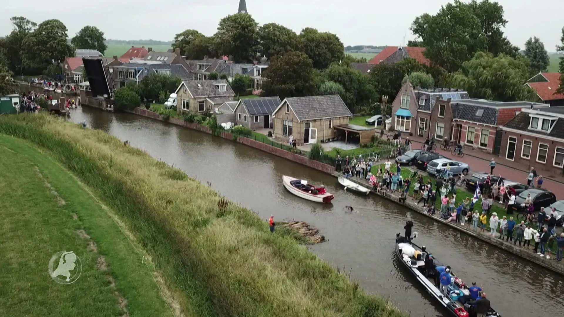 Dronebeelden: Tweede dag van Van der Weijden