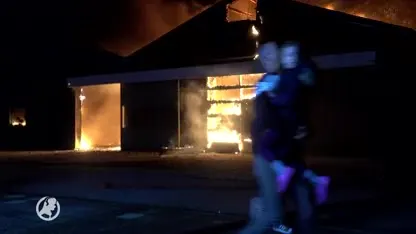 Meerdere woningen ontruimd bij grote brand in Oudkarspel